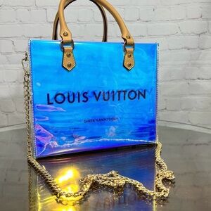 LOUIS VUITTON Ginza Namiki Dori store gift bag wrapped in PVC into a useful bag